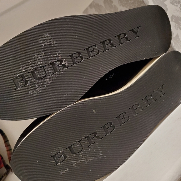 Burberry suede sneakers - Picture 8 of 8